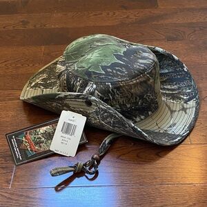RedHead Realtree Camo Hat Size M Hunting Fishing Wide Brim Adjustable NWT